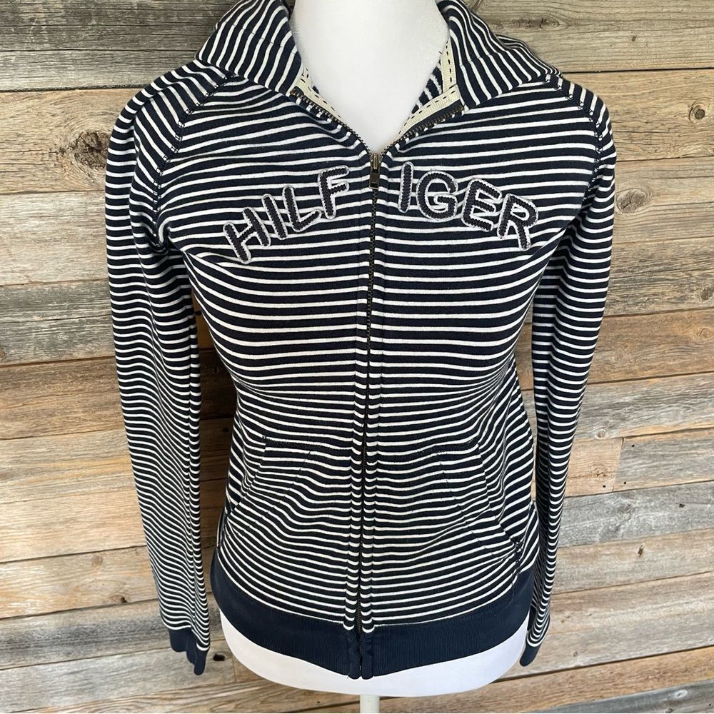 2000’s Tommy Hilfiger Spell Out Striped Zip Up Hoodie Women’s
Size XS (TP/XP)